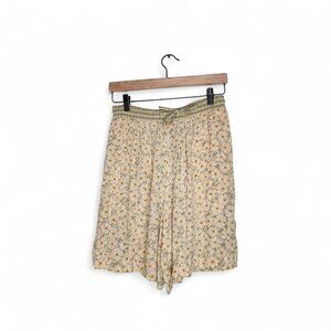1990s August Silk Vintage Yellow Floral Print High Rise Shorts Size M